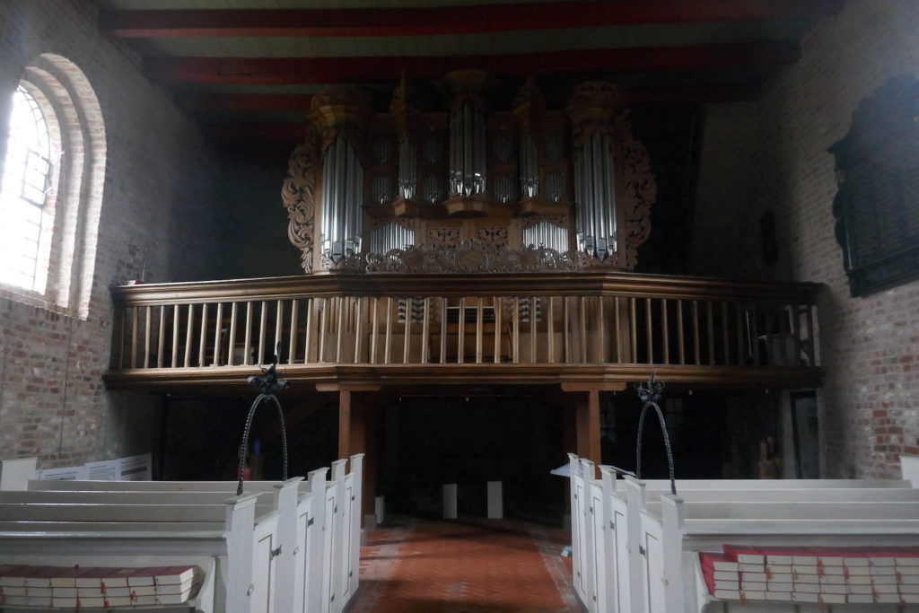 Die Orgel in der alten Kirche