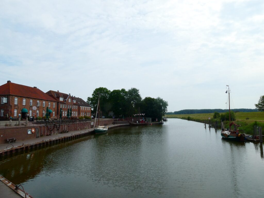 Der alte Hafen von Hooksiel