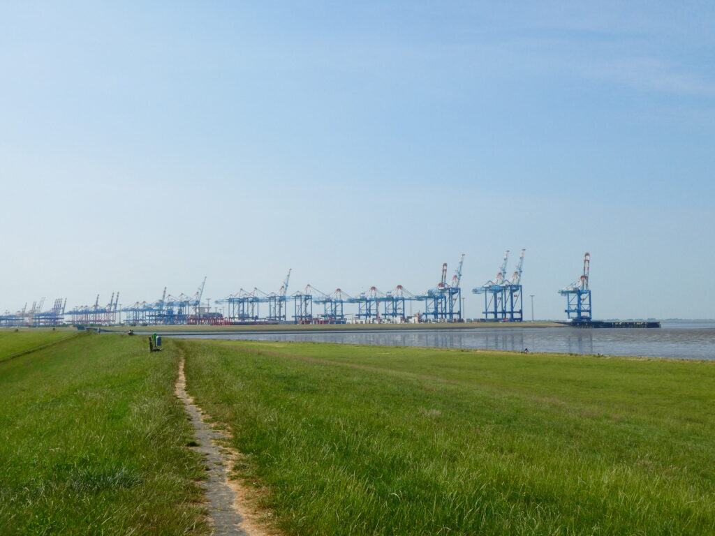 Blick zurück auf die Containerterminals