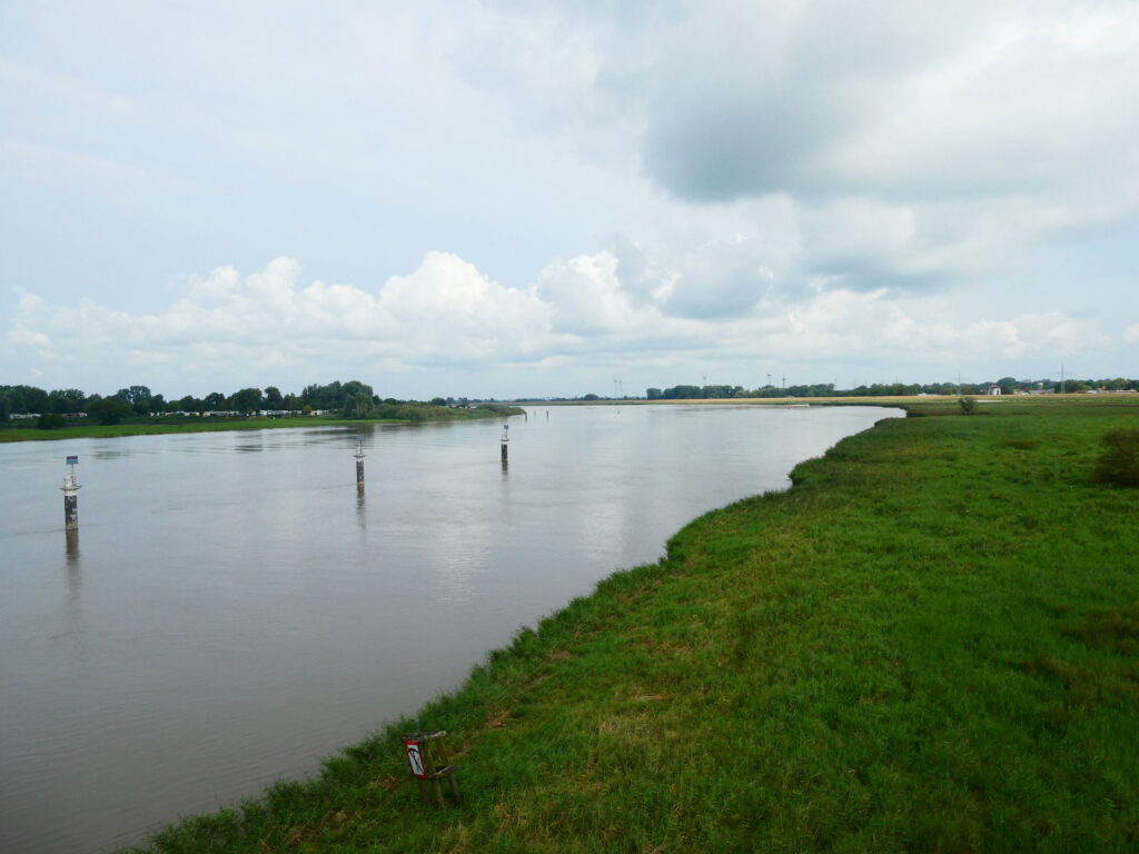 Blick von der Jann-Neuhaus-Brücke nach Norden